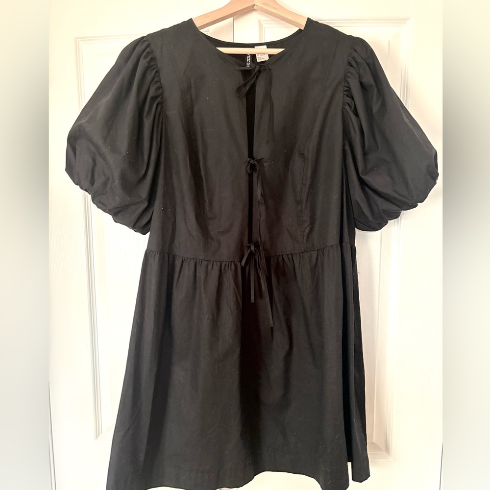 H&M Puff Sleeve Tie Front Dress
